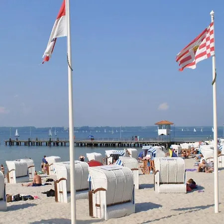 Strandblick Mit Strandkorb & Fahrraedern Daire