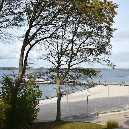 Strandblick Mit Strandkorb & Fahrraedern * Glücksburg