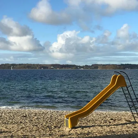 Strandblick Mit Strandkorb & Fahrraedern Daire *